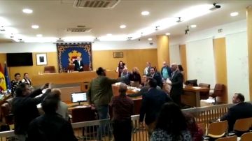 Monumental bronca en la Asamblea de Ceuta entre Caballas y Vox