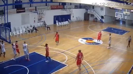 Agresión en un partido de baloncesto canario.