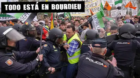 Enfrentamiento entre policía y agricultores durante una protesta en Don Benito Todo está en Bourdieu