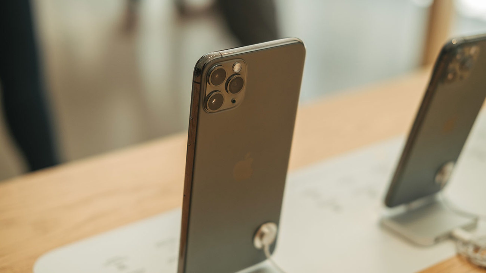 iPhone en un Apple Store