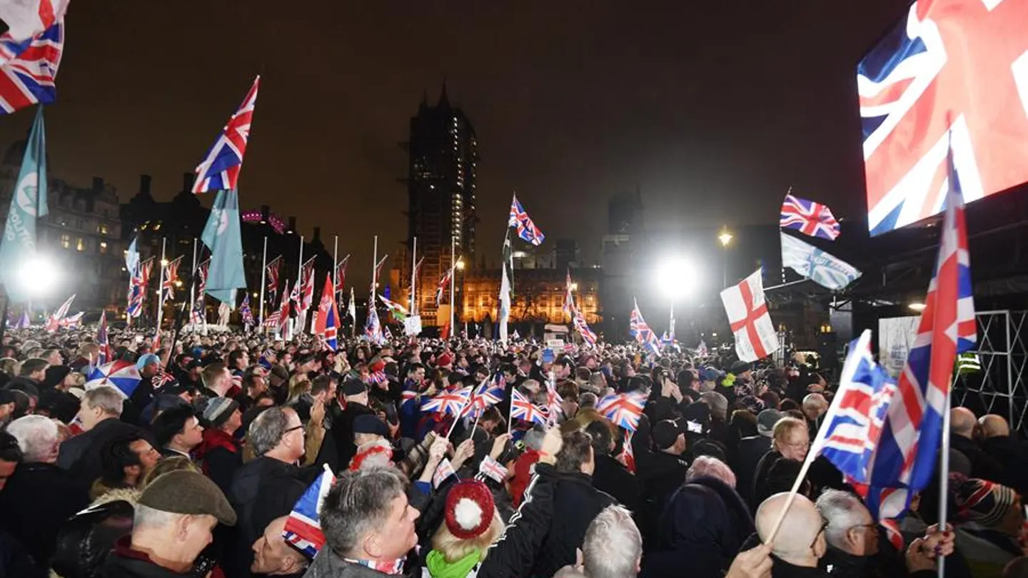 Ciudadanos británicos celebran la salida de la Unión Europea Ciudadanos británicos celebran la salida de la Unión Europea