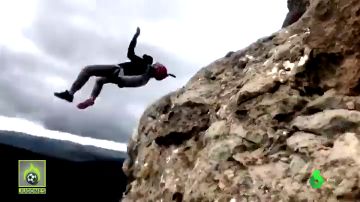 Álex Villar, el saltador base más extremo, vuela junto a Jugones: así prepara sus saltos