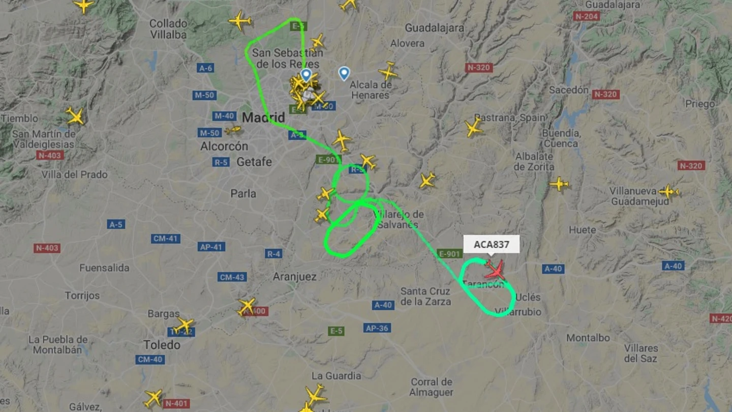 El avión de Air Canada que prepara un aterrizaje de emergencia en Madrid-Barajas El avión de Air Canada que prepara un aterrizaje de emergencia en Madrid-Barajas