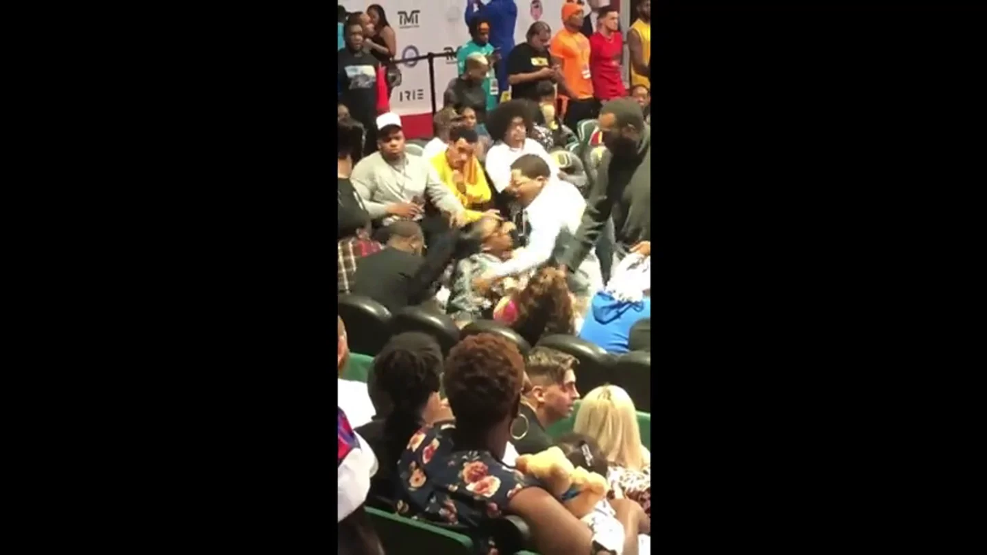 Graban al campeón mundial de boxeo Gervonta Davis agarrando del cuello a la madre de su hijo Graban al campeón mundial de boxeo Gervonta Davis agarrando del cuello a la madre de su hijo