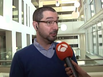 Miguel, pasajero del avión de Air Canada averiado: "Volábamos por debajo de las torres de Madrid" Miguel, pasajero del avión de Air Canada averiado: "Volábamos por debajo de las torres de Madrid"