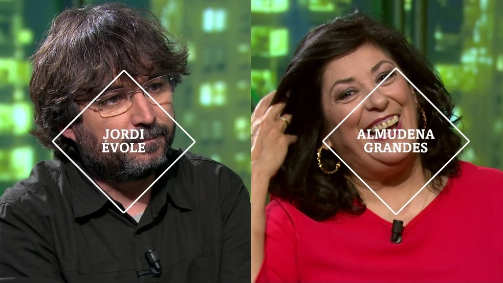 Jordi Évole y Almudena Grandes, en laSexta Noche