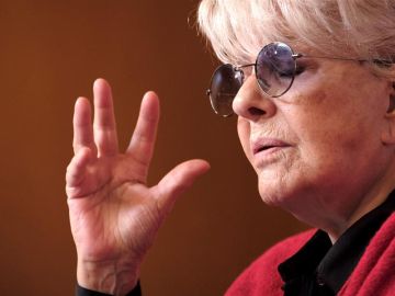 La actriz Lola Herrera durante una rueda de prensa La actriz Lola Herrera durante una rueda de prensa