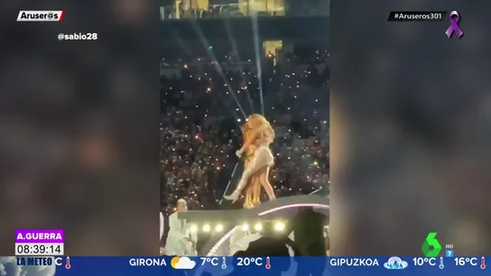 El gesto entre Shakira y Jennifer López que no se vio en televisión El gesto entre Shakira y Jennifer López que no se vio en televisión