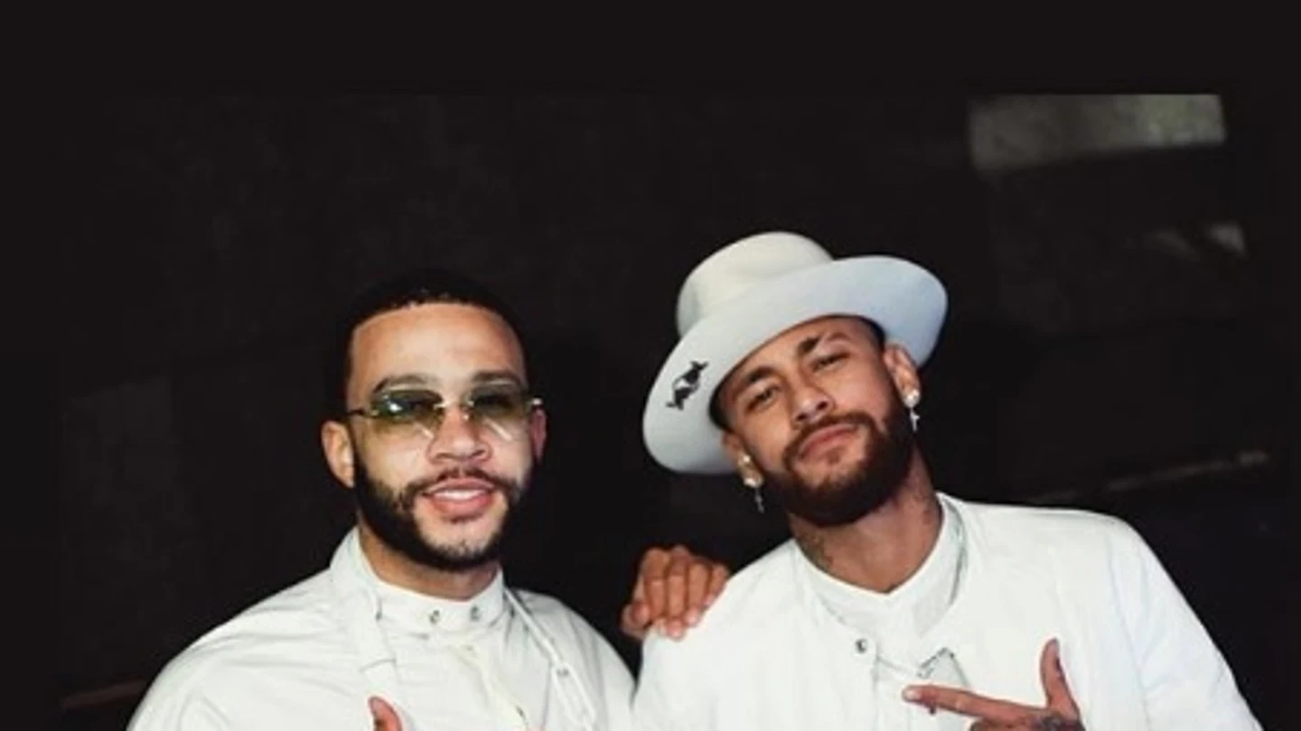 Neymar junto a Memphis Depay en la fiesta de su 28 cumpleaños Neymar junto a Memphis Depay en la fiesta de su 28 cumpleaños