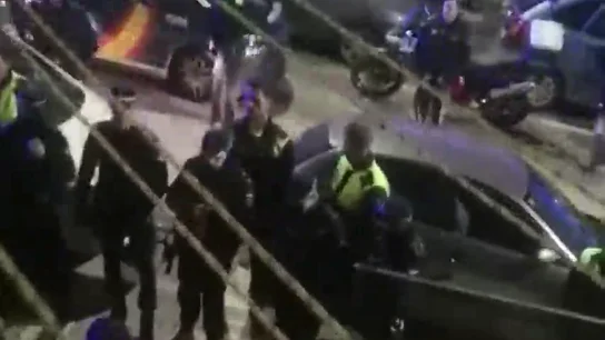 Agentes e la Policía en el lugar de los hechos Agentes e la Policía en el lugar de los hechos