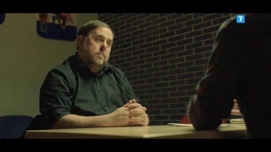 Jordi Évole, a Oriol Junqueras: "¿No le parece paradójico que estando en la cárcel sea una de las personas de las que depende la gobernabilidad de España?" Jordi Évole, a Oriol Junqueras: "¿No le parece paradójico que estando en la cárcel sea una de las personas de las que depende la gobernabilidad de España?"