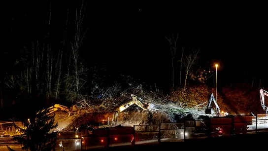 Desprendimiento de una ladera junto a la AP-8 Desprendimiento de una ladera junto a la AP-8