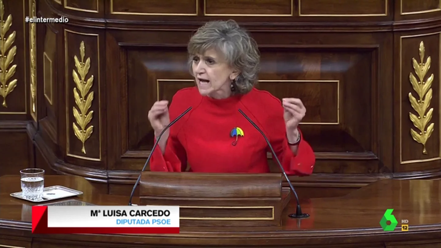 Así ha sido el emocionante (y aplaudido) discurso de Carcedo sobre la ley de la eutanasia con dardos a la derecha Así ha sido el emocionante (y aplaudido) discurso de Carcedo sobre la ley de la eutanasia con dardos a la derecha
