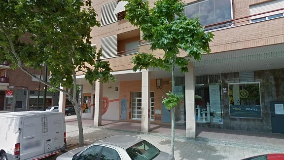 Un hombre se hace pasar por repartidor y acuchilla a una menor en la puerta de su casa en Zaragoza