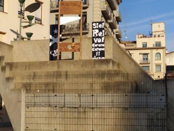Guillotina instalada por los CDR en Girona Guillotina instalada por los CDR en Girona