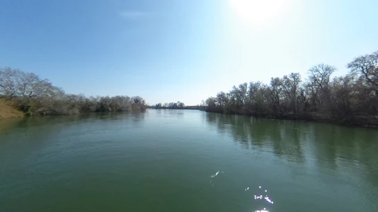El río Ebro, a su paso por Campredó, entidad del municipio de Tortosa (Tarragona) El río Ebro, a su paso por Campredó, entidad del municipio de Tortosa (Tarragona)