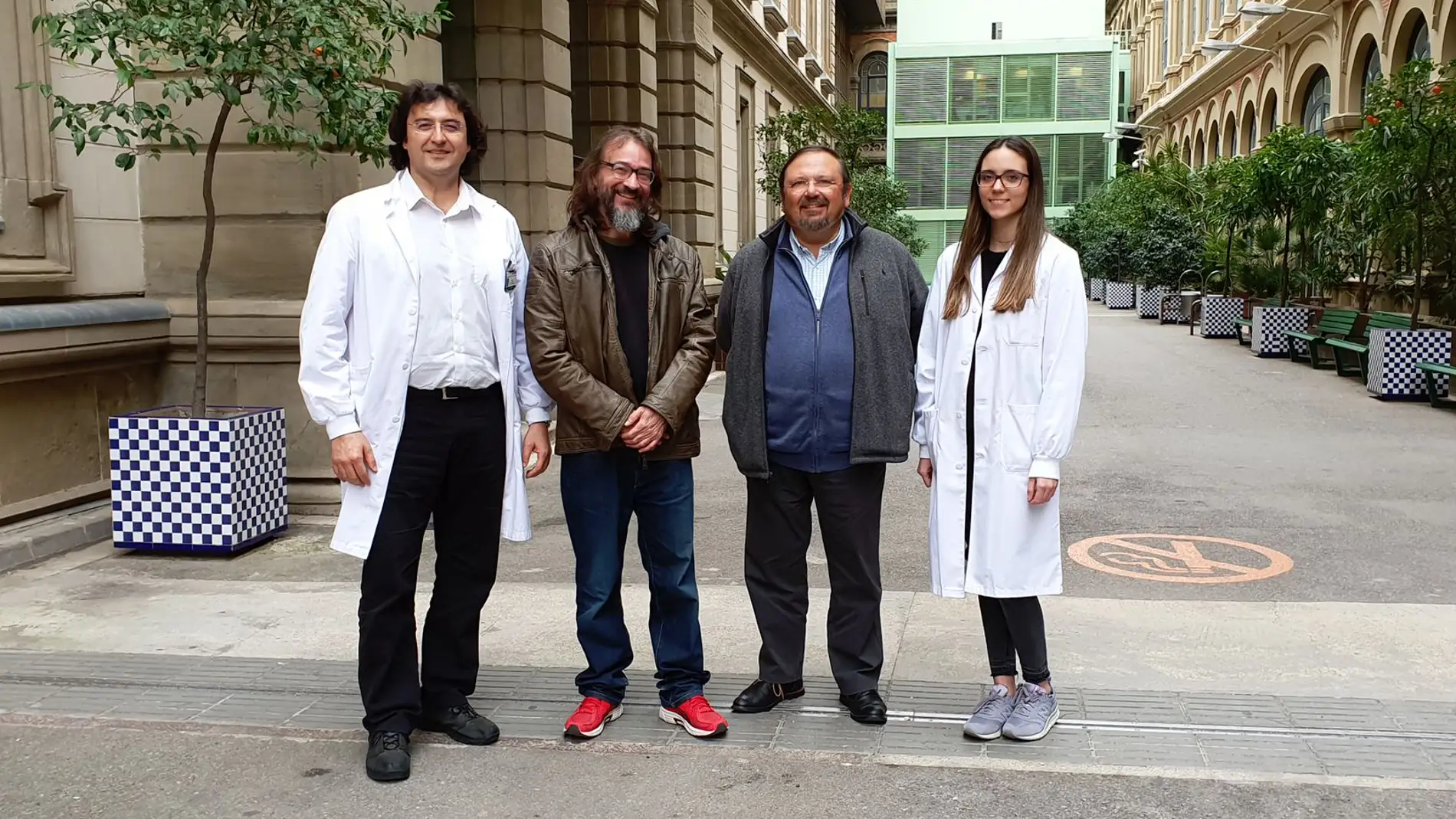 Foto de grupo de los autores del trabajo