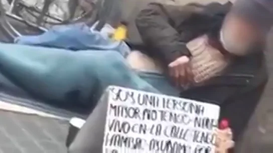 Detenidos por obligar a un hombre a practicar la mendicidad 18 horas al día en Barcelona sin comida ni bebida Detenidos por obligar a un hombre a practicar la mendicidad 18 horas al día en Barcelona sin comida ni bebida