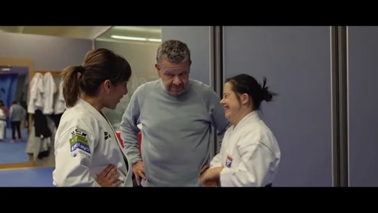 Andrea se lleva la sorpresa de su vida al conocer a su ídolo, la karateka Sandra Sánchez: "¡Te sigo por Instagram!" Andrea se lleva la sorpresa de su vida al conocer a su ídolo, la karateka Sandra Sánchez: "¡Te sigo por Instagram!"