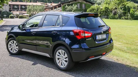 Suzuki SX4 S-Cross Hybrid Suzuki SX4 S-Cross Hybrid