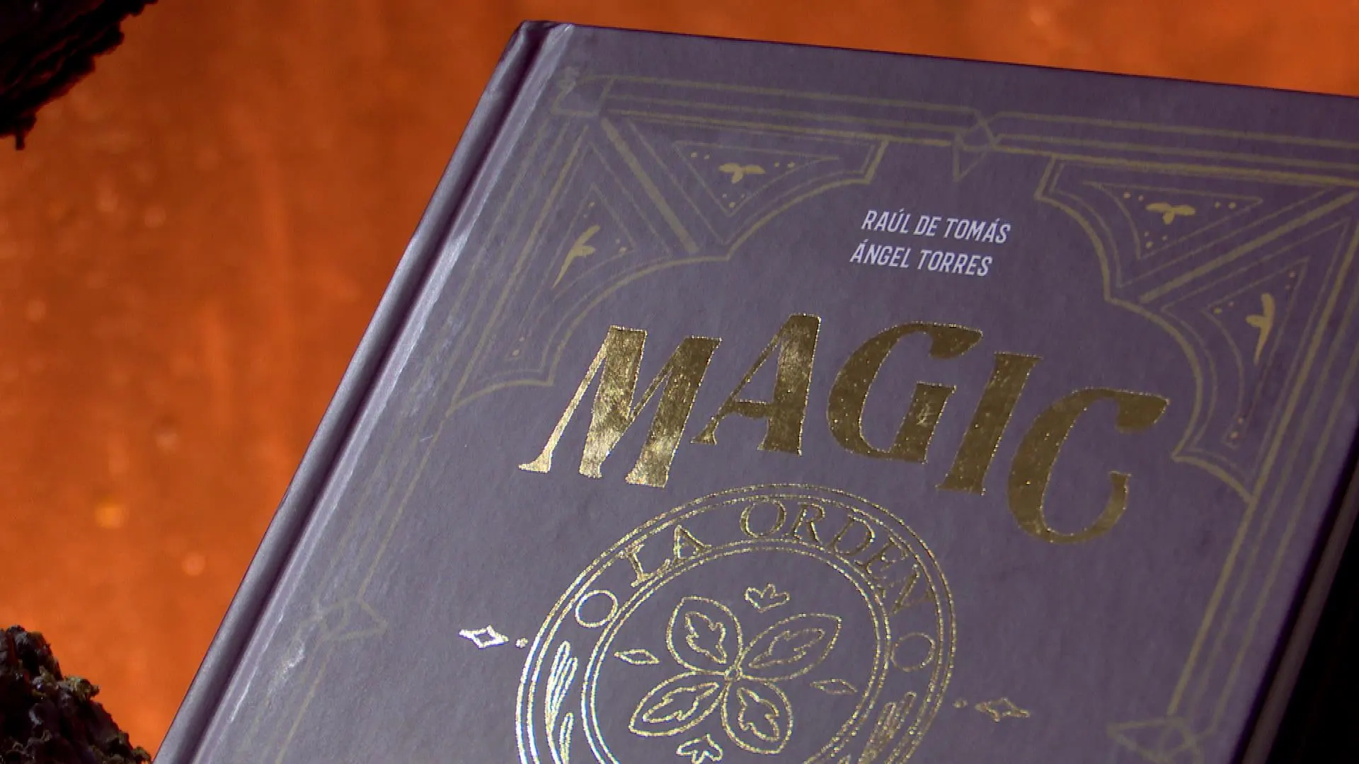 'Magic Book' 'Magic Book'