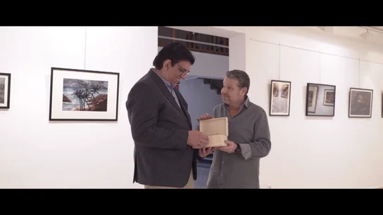 Alberto Chicote quiere que Juan Antonio tenga un recuerdo suyo y le hace un regalo muy especial Alberto Chicote quiere que Juan Antonio tenga un recuerdo suyo y le hace un regalo muy especial