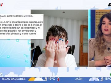 Twitter lleno de uñas pintadas para Jon, un niño al que "le encanta pintárselas" pero "en el cole le dicen que es de chicas" Twitter lleno de uñas pintadas para Jon, un niño al que "le encanta pintárselas" pero "en el cole le dicen que es de chicas"