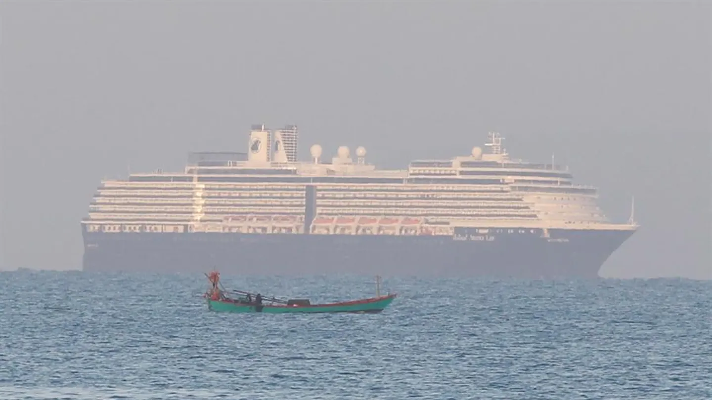 El crucero Westerdam llega a Camboya tras ser rechazado por cinco países El crucero Westerdam llega a Camboya tras ser rechazado por cinco países