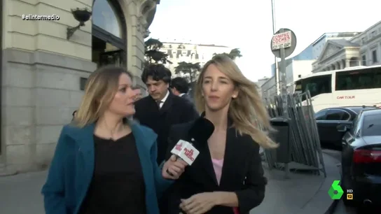 Desde Casado a Alvarez de Toledo, Andrea Ropero pone en apuros a la cúpula del PP: "¿Si están orgullosos por qué esconden sus siglas?" Desde Casado a Alvarez de Toledo, Andrea Ropero pone en apuros a la cúpula del PP: "¿Si están orgullosos por qué esconden sus siglas?"