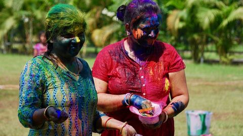 Holi