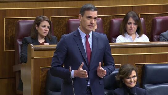 Pedro S&aacute;nchez responde a Pablo Casado en la sesi&oacute;n de control