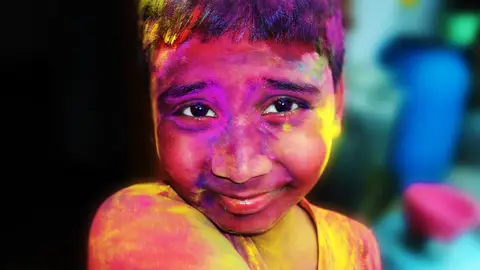Holi Holi