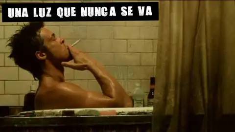 Brad Pitt en la película 'El club de la lucha' Disculpen que no me levante
