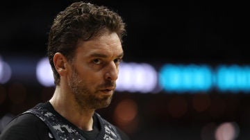 Pau Gasol durante un partido de los Spurs