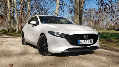 Mazda3 Skyactiv-X Mazda3 Skyactiv-X