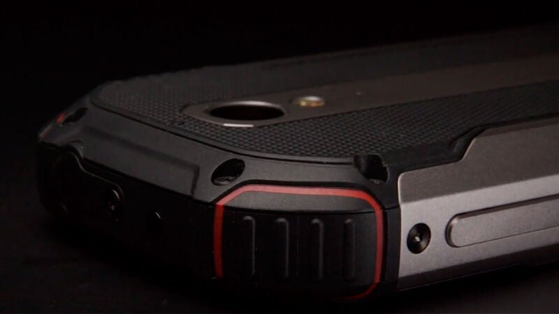 Atom XL, el smartphone que también se puede utilizar como Walkie Talkie