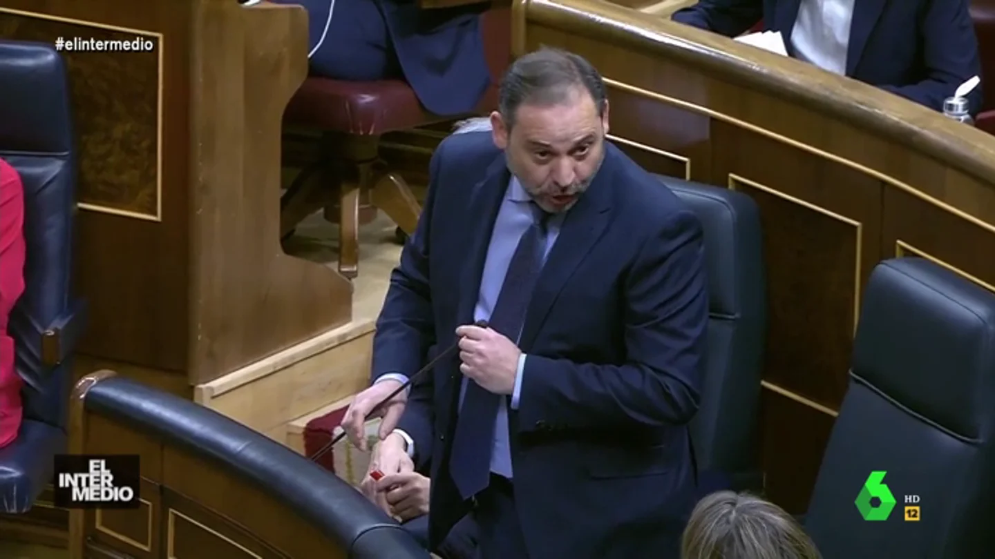 Vídeo manipulado - El hit del rifirrafe entre Ábalos y Lorite en el Congreso por el 'Delcygate' Vídeo manipulado - El hit del rifirrafe entre Ábalos y Lorite en el Congreso por el 'Delcygate'