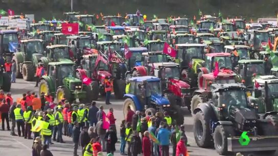 Los tractores de los agricultores toman Le&oacute;n y Santander en una nueva protesta