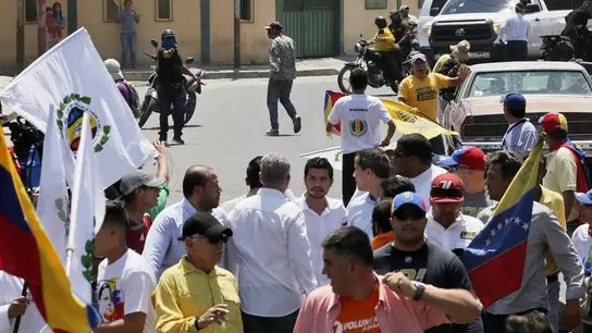 Imagen previa al tiroteo en la manifestación antigubernamental convocada por el líder opositor Juan Guaidó. Imagen previa al tiroteo en la manifestación antigubernamental convocada por el líder opositor Juan Guaidó.