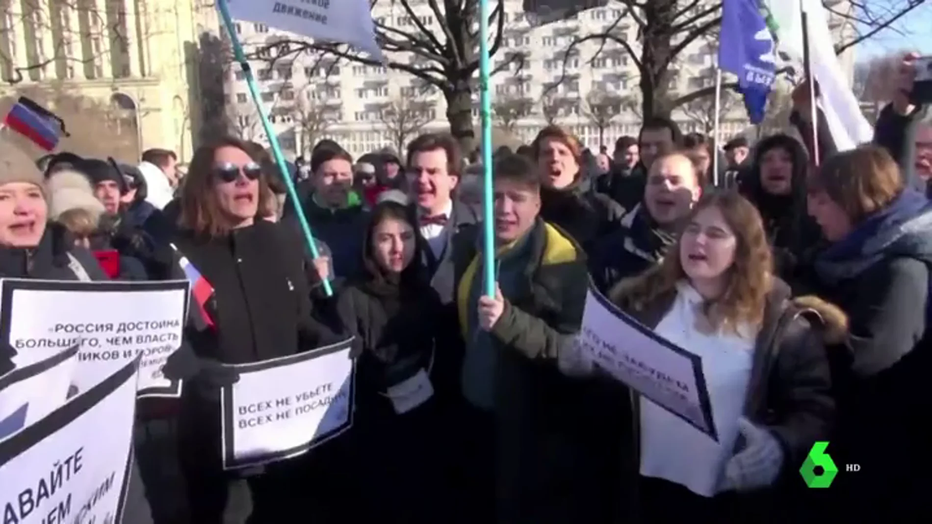 Miles de personas se manifiestan en Rusia contra las reformas constitucionales anunciadas por Putin para reforzar su poder