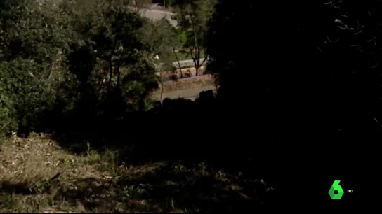 Mueren dos personas al caer 30 metros en un accidente de tráfico en Lloret de Mar Mueren dos personas al caer 30 metros en un accidente de tráfico en Lloret de Mar