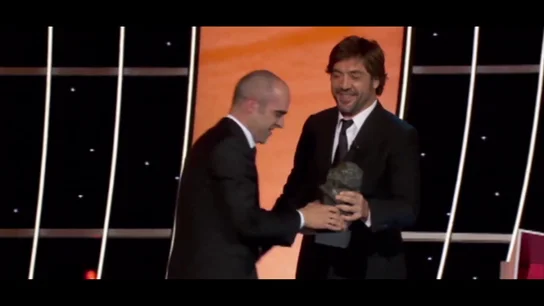 Esta es la reacción de Santiago Cobos al ver a Luis Tosar recoger el Goya por Malamadre Esta es la reacción de Santiago Cobos al ver a Luis Tosar recoger el Goya por Malamadre
