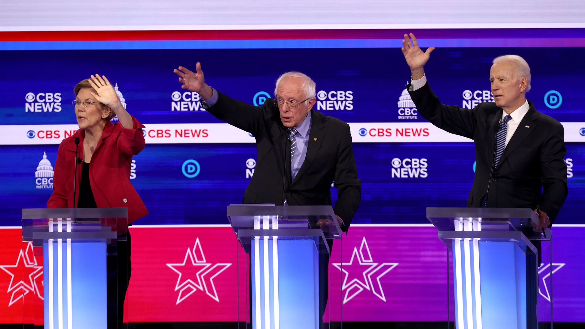 Elisabeth Warren, Bernie Sanders y Joe Biden, en el debate de los candidatos demócratas a la presidencia