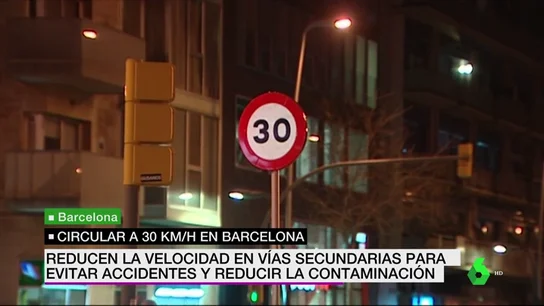 Barcelona limita la velocidad en vías secundarias a 30 km/h para evitar accidentes y reducir la contaminación  Barcelona limita la velocidad en vías secundarias a 30 km/h para evitar accidentes y reducir la contaminación