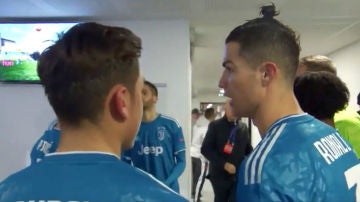 Cristiano Ronaldo, con Dybala