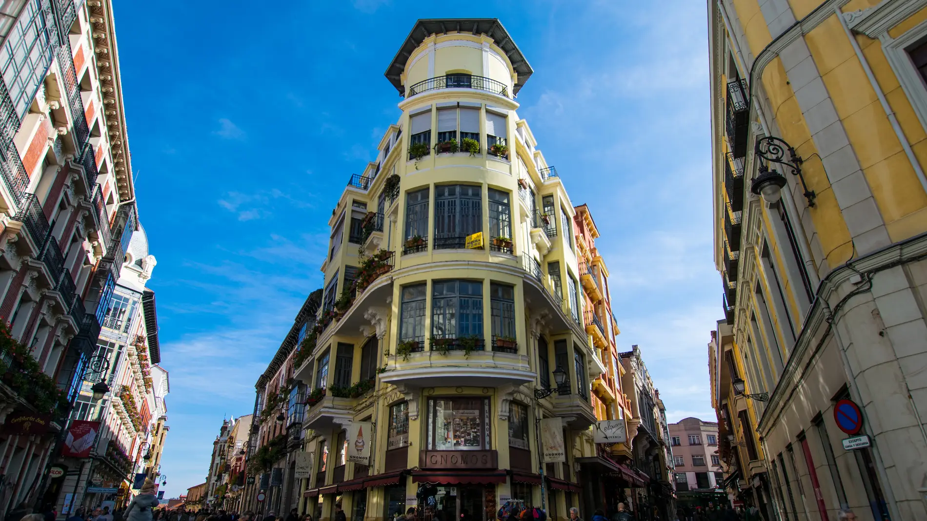 León y Gaudí