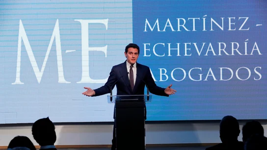 Albert Rivera en su presentación como presidente de Martínez-Echevarría Abogados. Albert Rivera reaparece tres meses después de dejar la política: "Si le va bien a Ciudadanos le va bien a España"