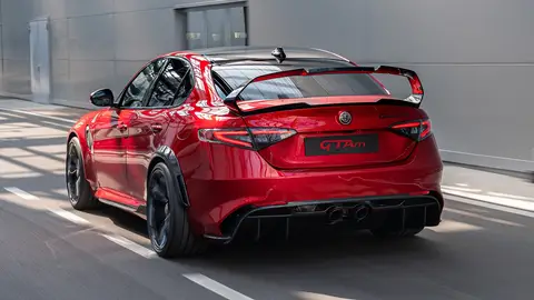 Alfa Romeo Giulia GTA y GTAm Alfa Romeo Giulia GTA y GTAm