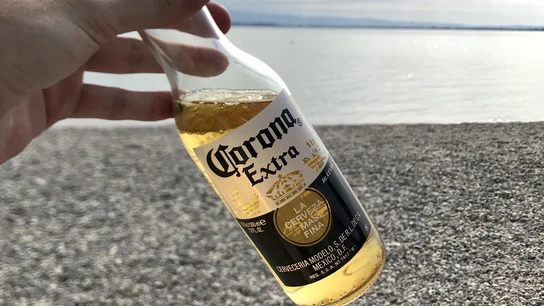 Una cerveza de la marca 'Corona' Una cerveza de la marca 'Corona'