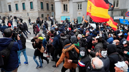 Manifestación de policías y guardias civiles ante el Congreso Manifestación de policías y guardias civiles ante el Congreso